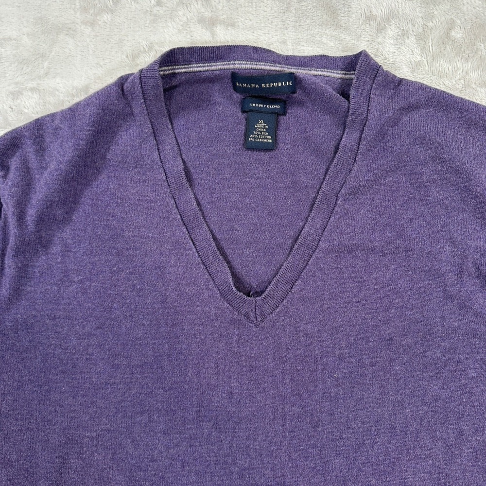 Banana Republic Sweater Mens XL Purple Silk Cotton Cashmere Blend V-Neck